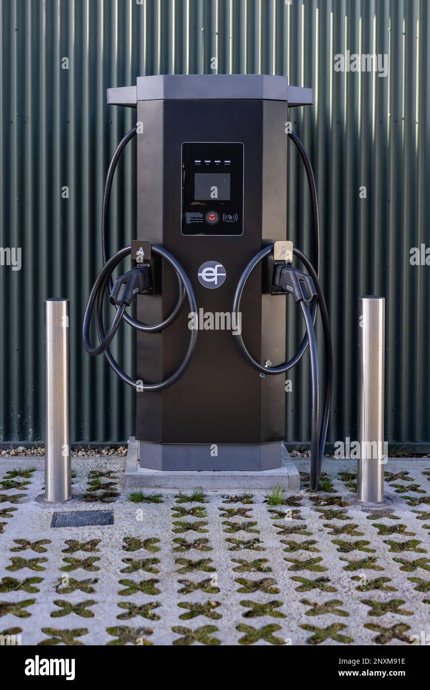 Electric Vehicle Charging Station Stock Photo Alamy