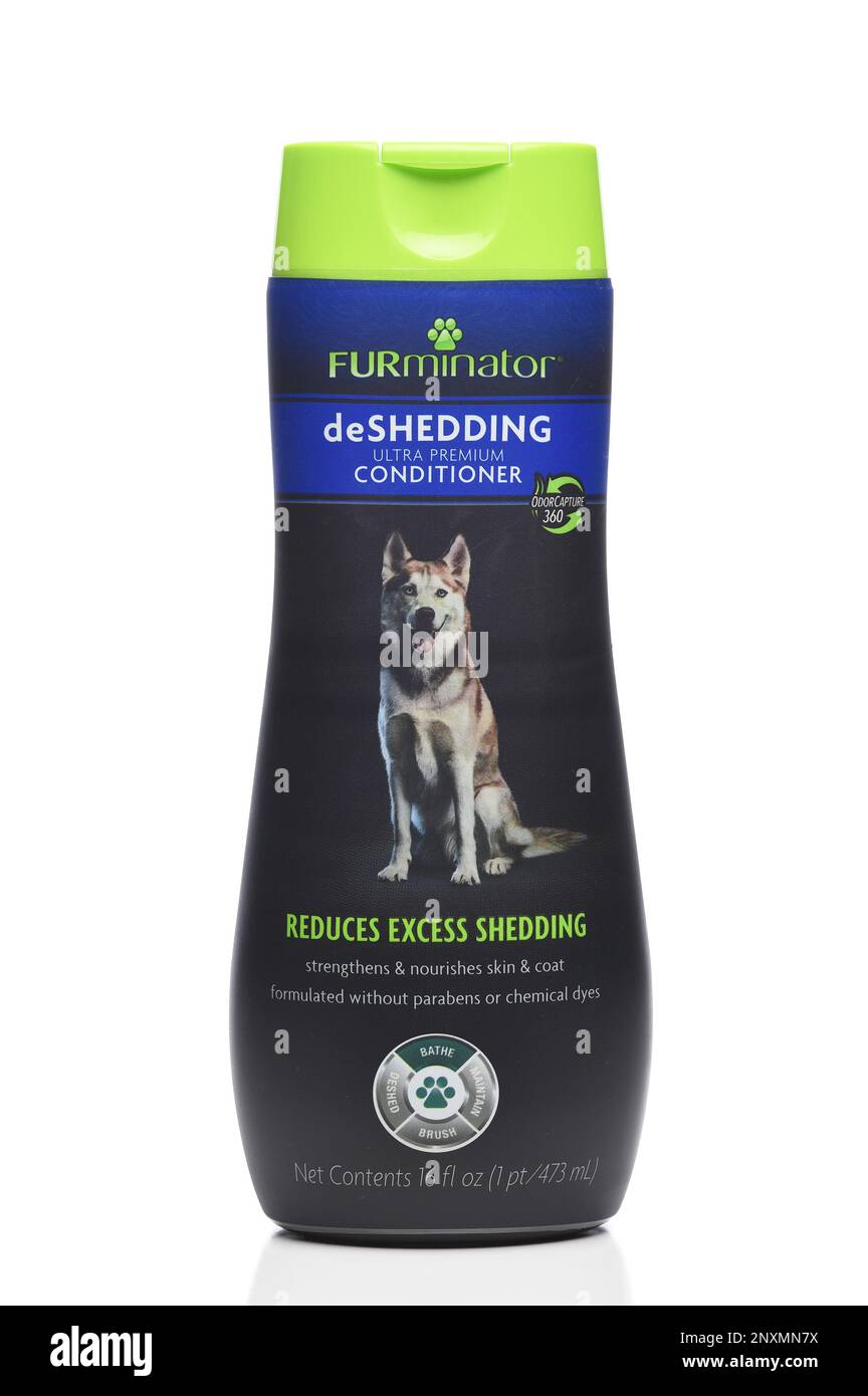 IRIVNE, CALIFORNIA - 01 MAR 2023: A bottle of FURminator deshedding Conditioner for dogs. Stock Photo