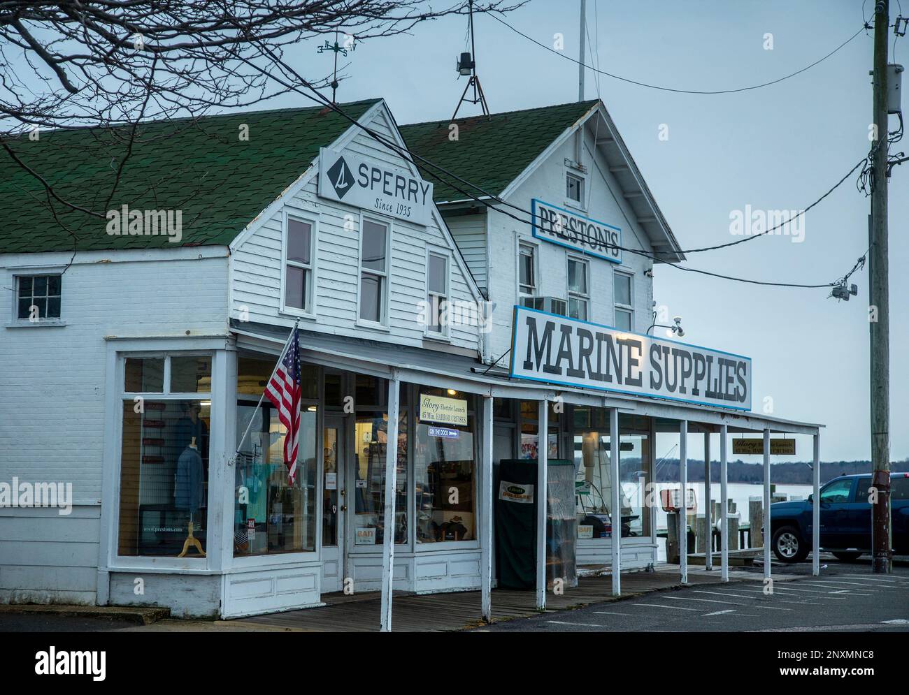 Historic store in the town of Greenport Stock Photo Alamy