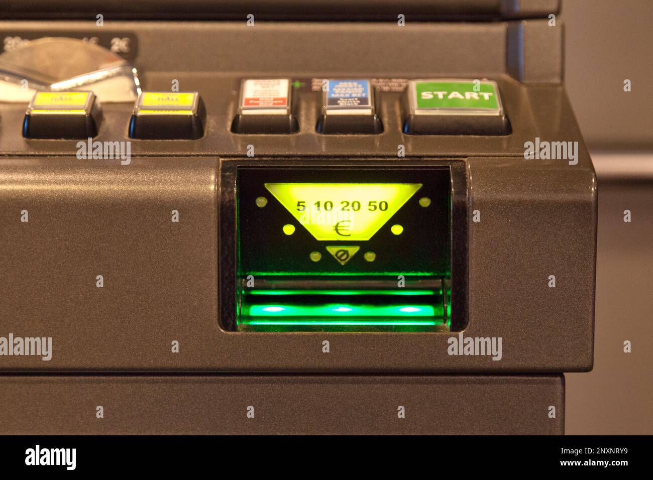 Acceptor hires stock photography and images Alamy