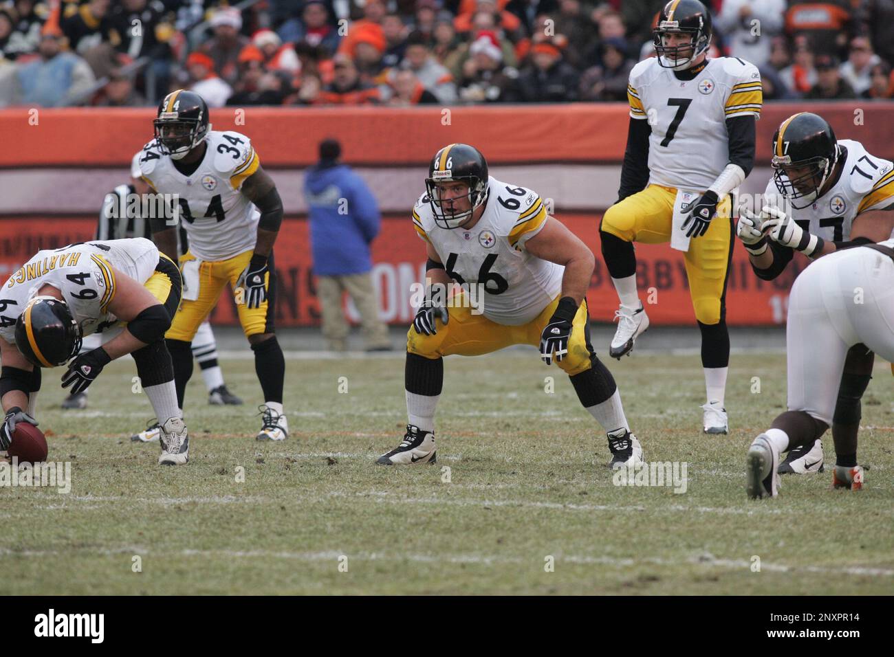 24 December 2005: Pittsburgh Steelers Alan Faneca(66) during the Steelers  41-0 win over the Cleveland Browns in Cleveland Ohio December 24, 2005  (Icon Sportswire via AP Images Stock Photo - Alamy