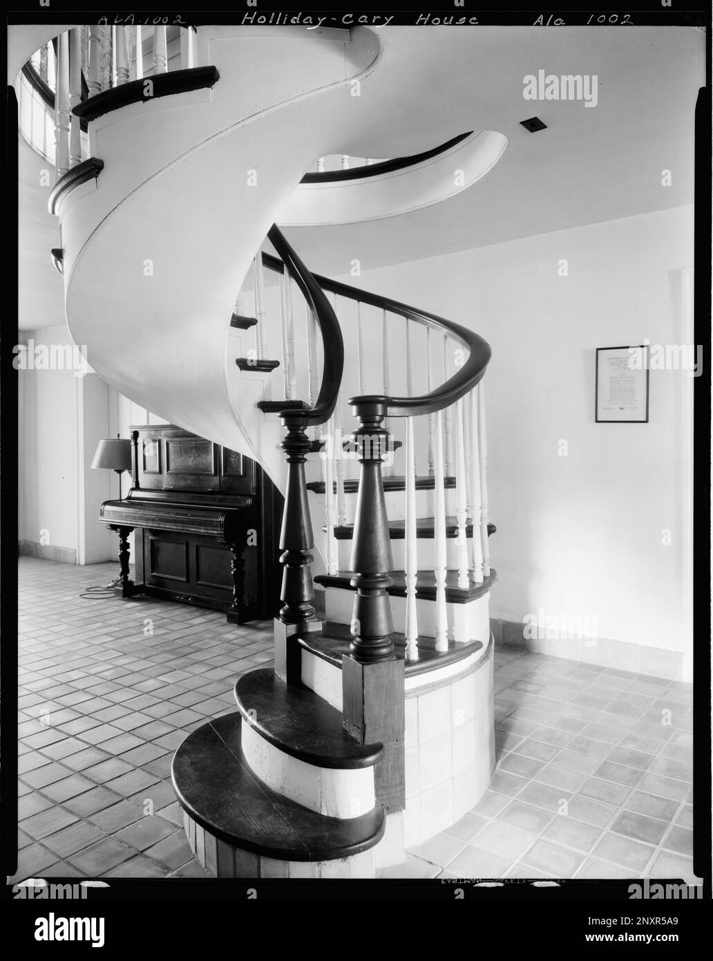 Holliday-Cary House, N. College St., Auburn, Lee County, Alabama. Carnegie Survey of the Architecture of the South. United States, Alabama, Lee County, Auburn,  Stairways,  Hand railings,  Balusters. Stock Photo