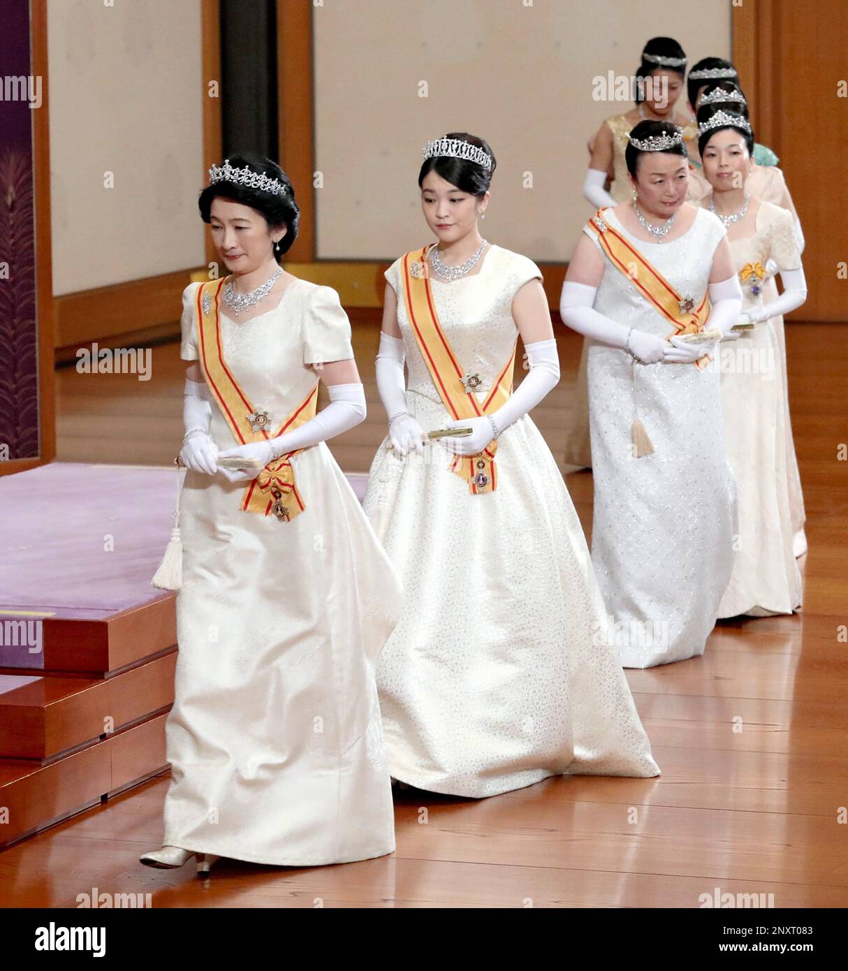 japanese princess mako wedding dress Images of the Week: Princess Mako of Japan Marries Kei Komuro