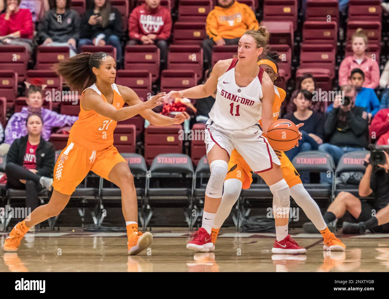 PALO ALTO, CA - DECEMBER 21:Tennessee Lady Volunteers guard/forward ...