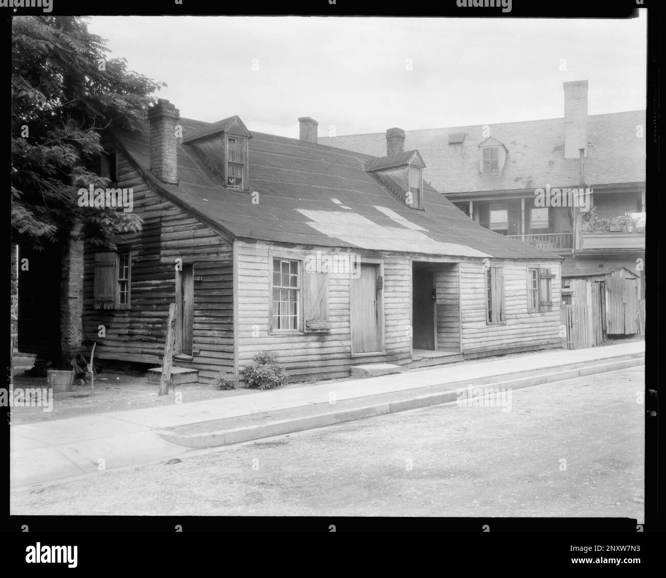 Cabin, Liberty Street, Fredericksburg, Virginia. Carnegie Survey of the