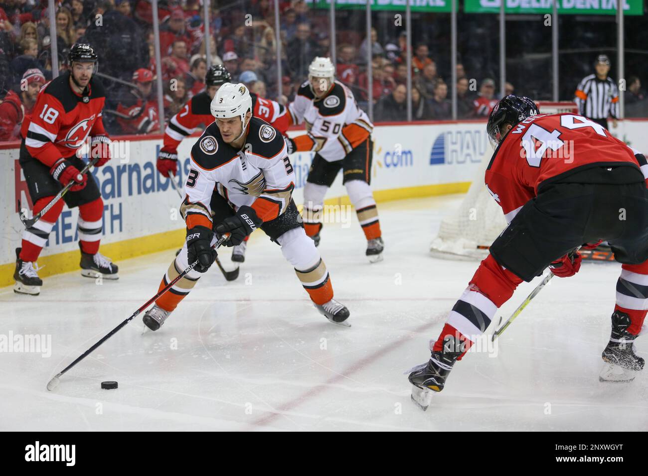 Nj devils hockey prudential center december 18 sales