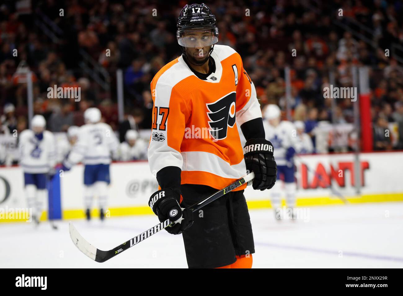 Picture of Wayne Simmonds in Toronto Maple Leafs Jersey