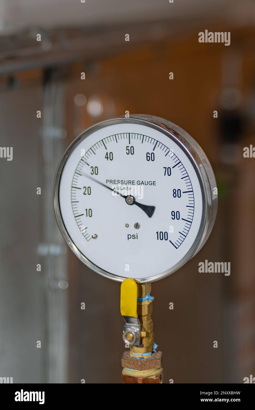 Water pressure gauge hires stock photography and images Alamy