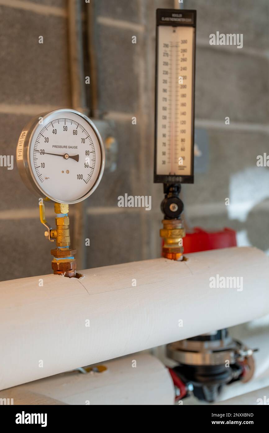Water pressure gauge hires stock photography and images Alamy