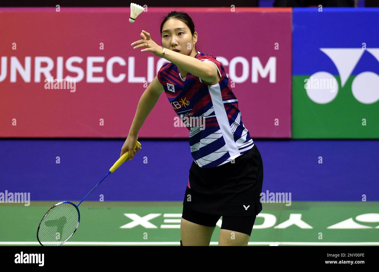 Sung Ji-hyun of South Korea serves against Tai Tzu-ying of Chinese Taipei in their semifinal match of the womens singles during the YONEX-SUNRISE Hong Kong Open Badminton Championships 2017 at the Hong