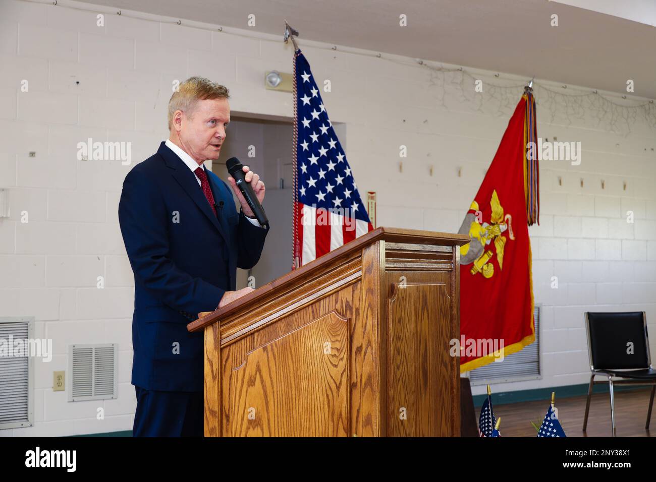 TAMPA, Fla. (Feb. 17, 2023) Former U.S. Senator, Secretary of the