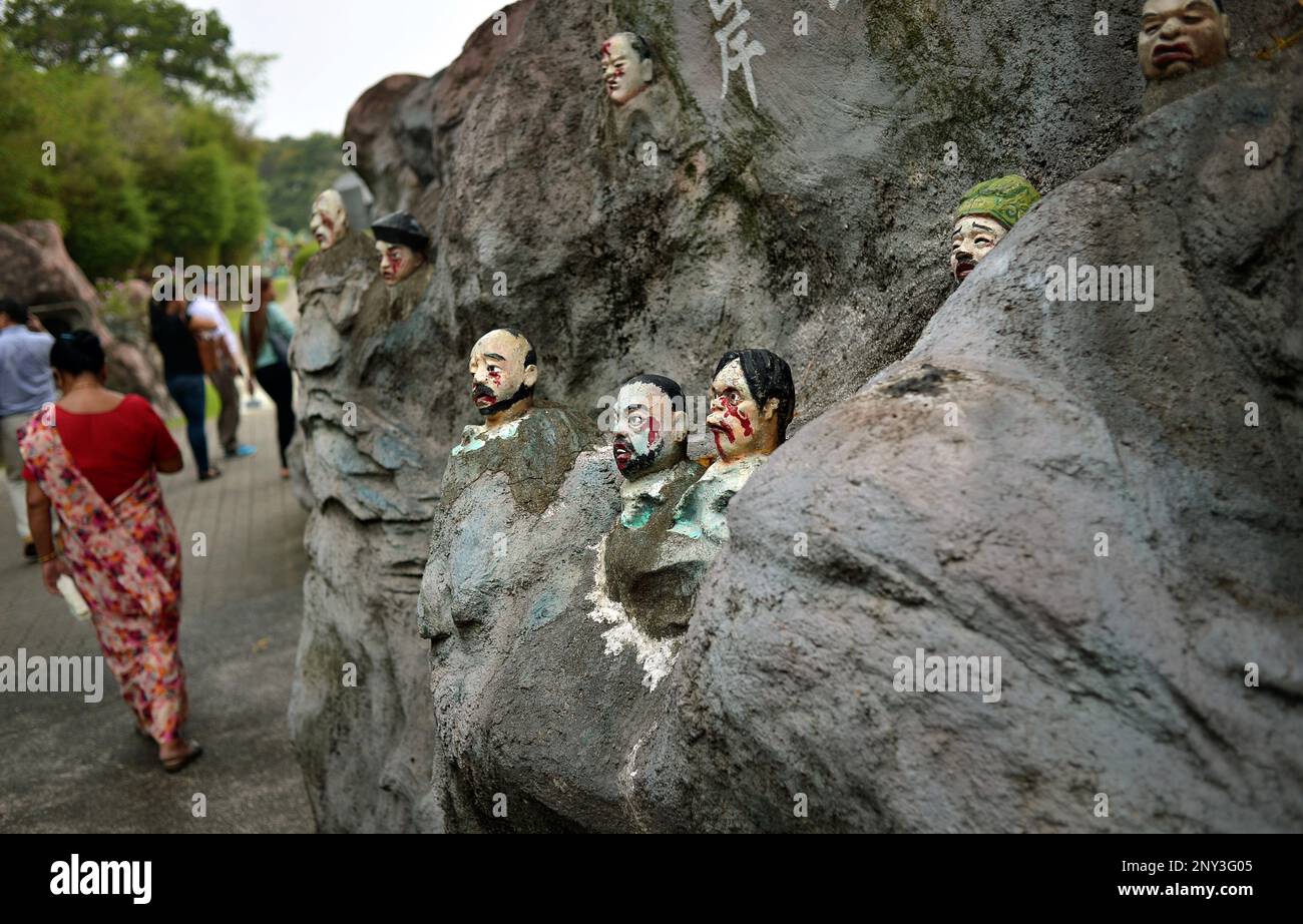 Bloodied heads at the Hell Museum in front of the Ten Courts of Hell in