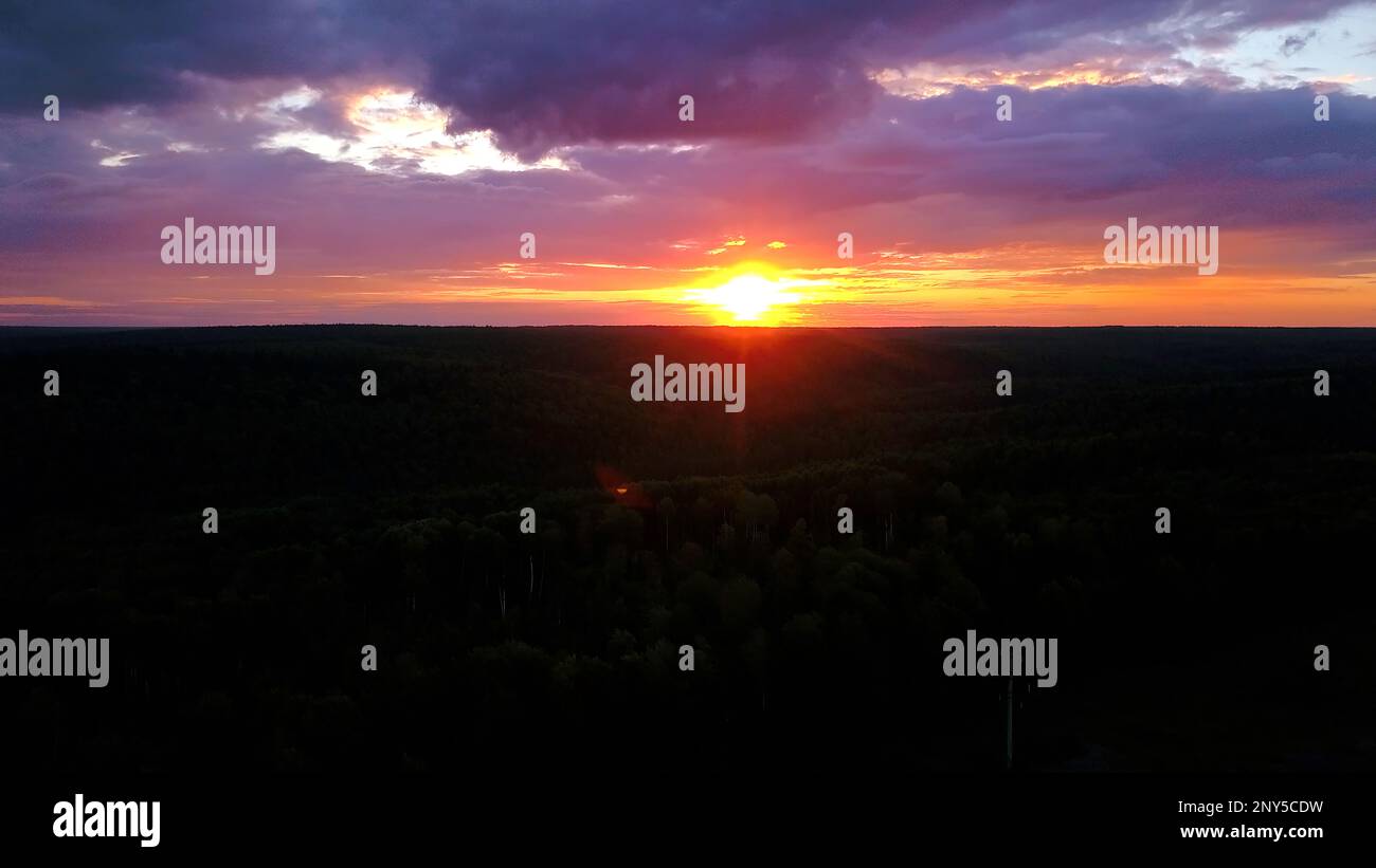 Beautiful 4k timelapse sun rays hi-res stock photography and images - Alamy
