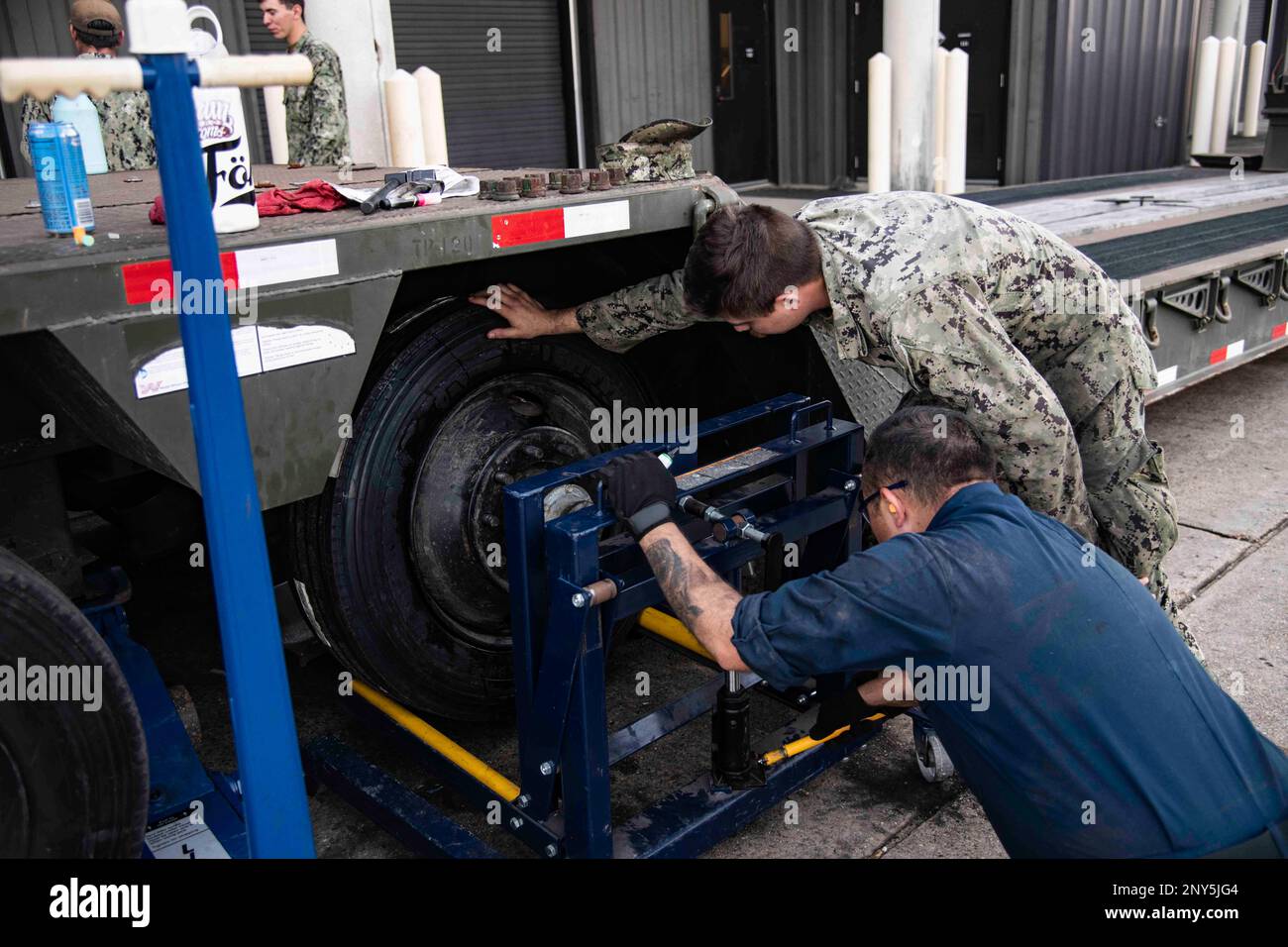 220117NPI3301053 Gulfport, Mississippi (January 17, 2023) Construction Mechanic 3rd Class