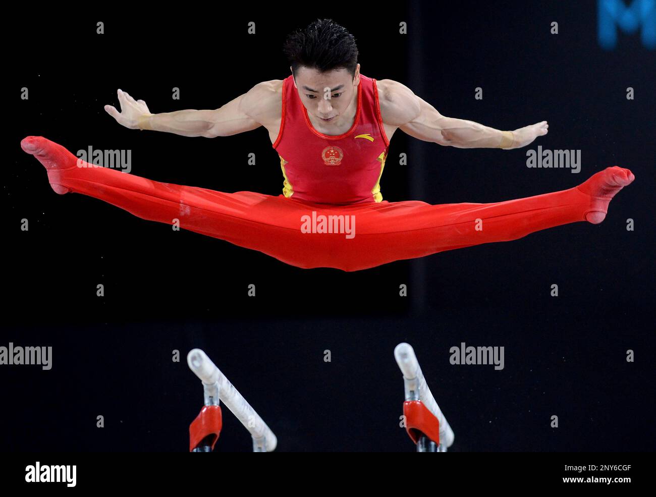 Jingyuan Zou, of China, performs his gold medalwinning routine during