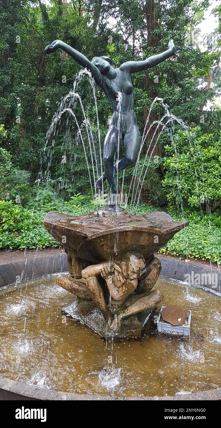 Dancers' Fountain, Georg Kolbe Museum, Sensburger Allee, Westend ...