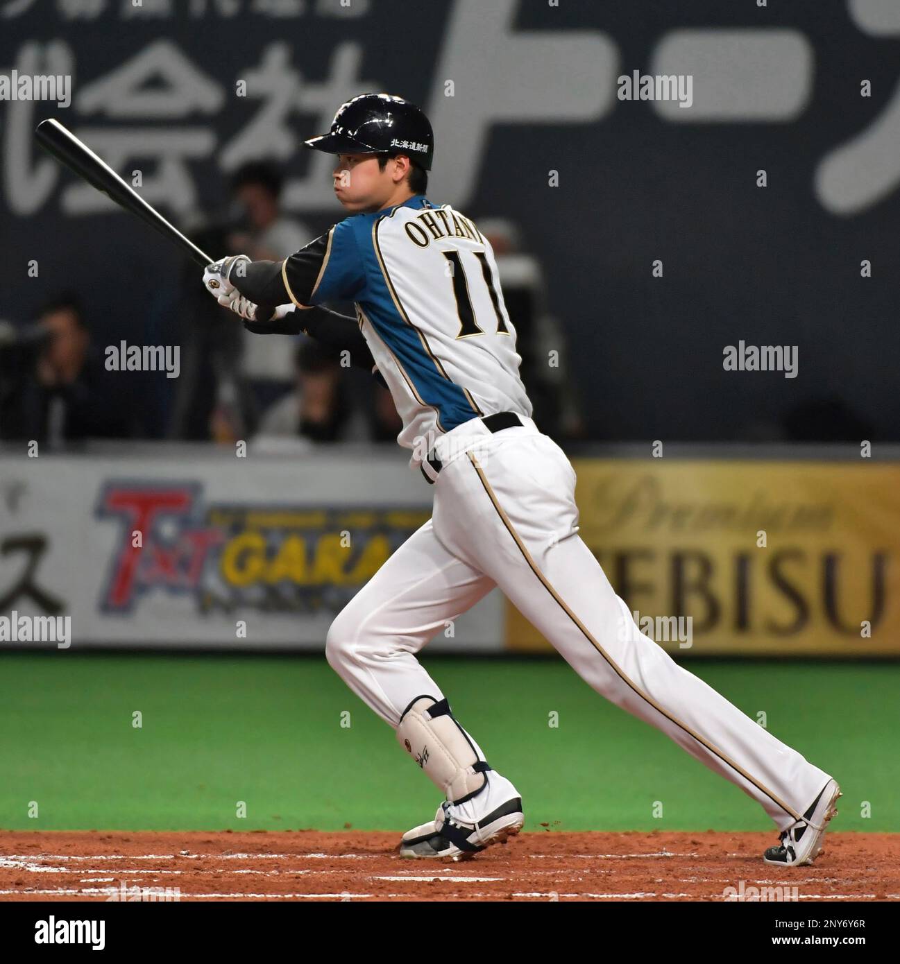 Hokkaido Nippon-Ham Fighters starter Syohei Otani makes a hit in the 4th inning during a Nippon Professional Baseballs Pacific League match against Orix Buffaloes at Sapporo Dome in Sapporo, Hokkaido on Oct.