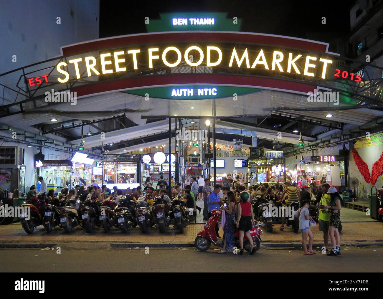 Ben Thanh Streetfood Market, Ho Chi Minh City, Vietnam Stock Photo - Alamy