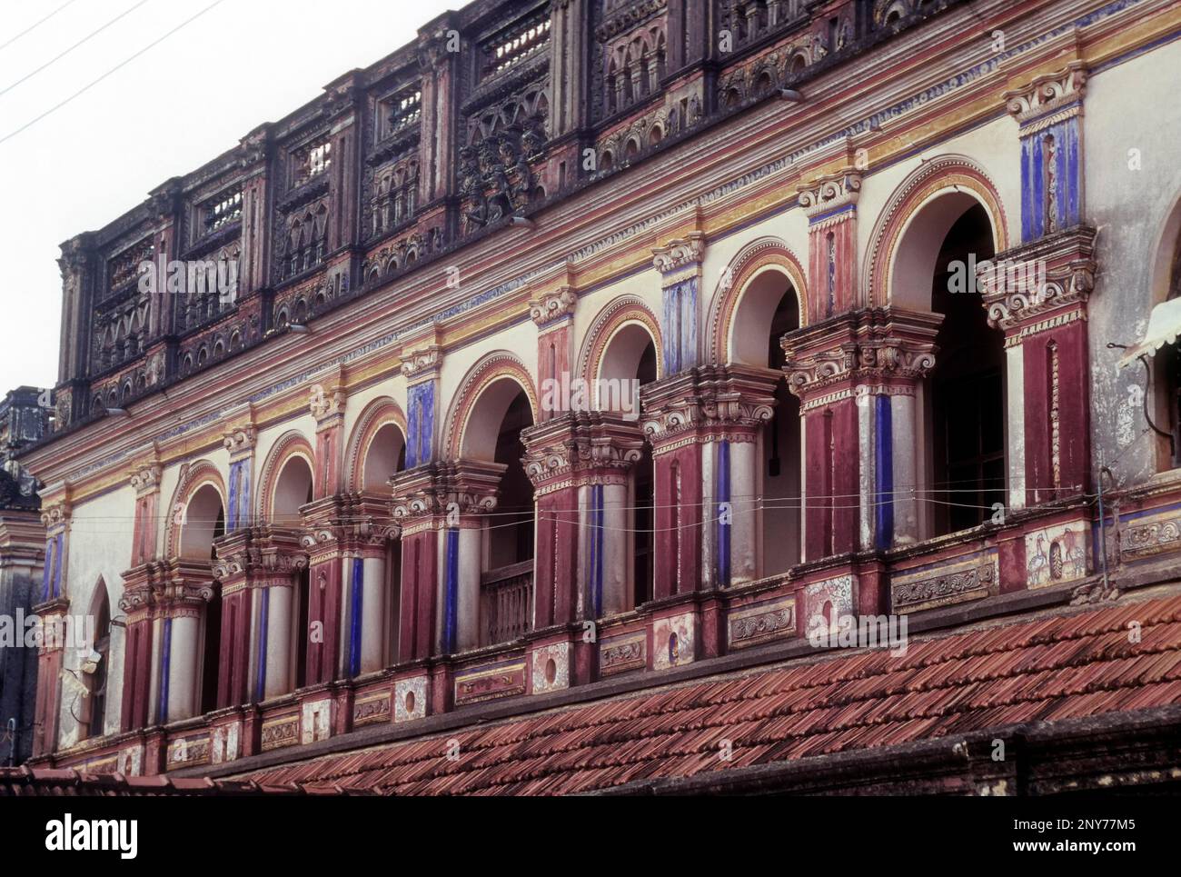 Arched balconies in Nattukottai Chettiars Homes at Kulipirai, Chettinad, Tamil Nadu, India Stock