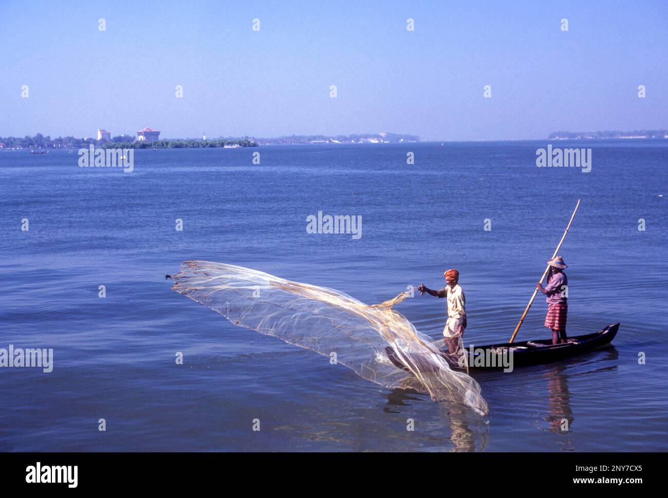 Kerala backwaters fisherman hi-res stock photography and images - Alamy