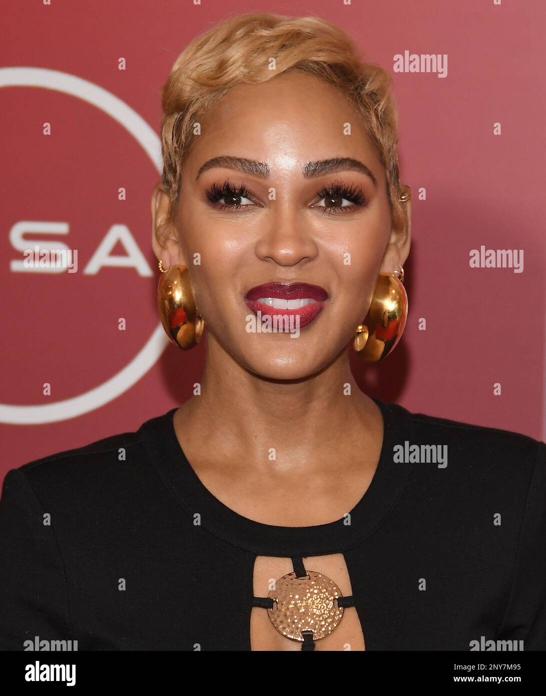 Meagan Good goes for a Seafood Dinner at Catch Restaurant Featuring: Meagan  Good Where: Beverly Hills, California, United States When: 28 Feb 2017  Stock Photo - Alamy