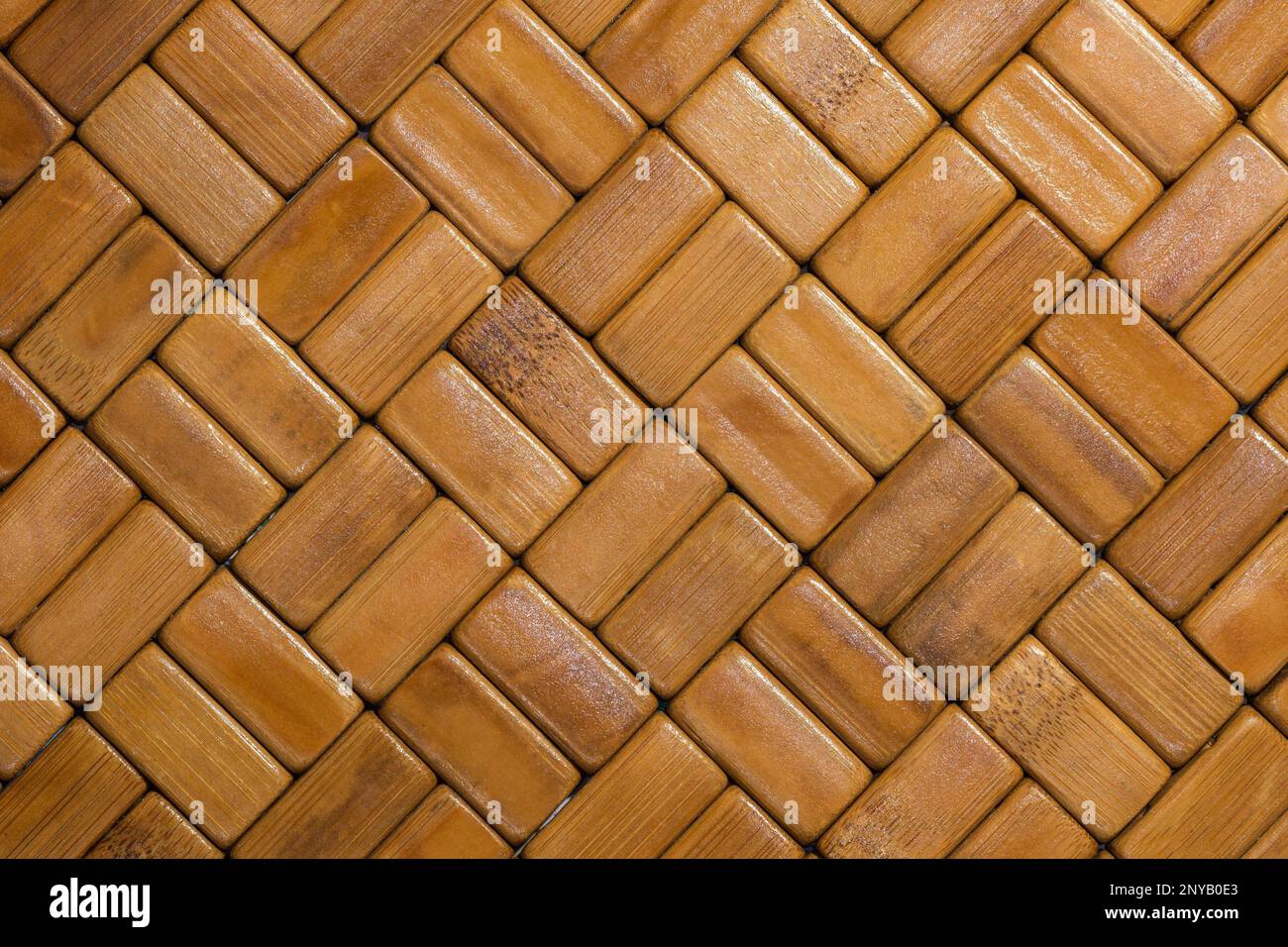 Brickstyle bamboo placemat. Rectangularshaped bamboo blocks table mat