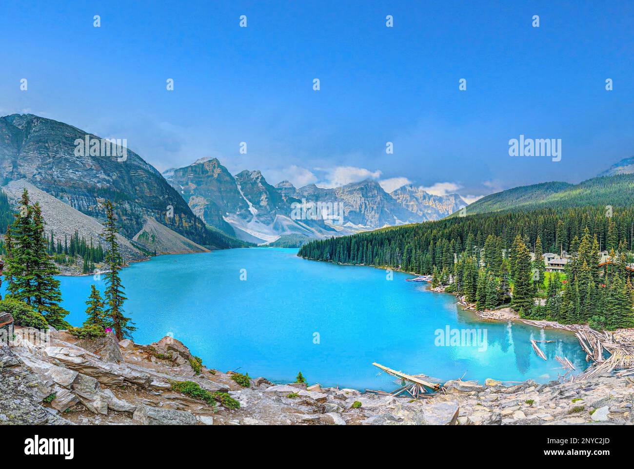 Moraine Lake at sunrise, Banff National Park Stock Photo - Alamy