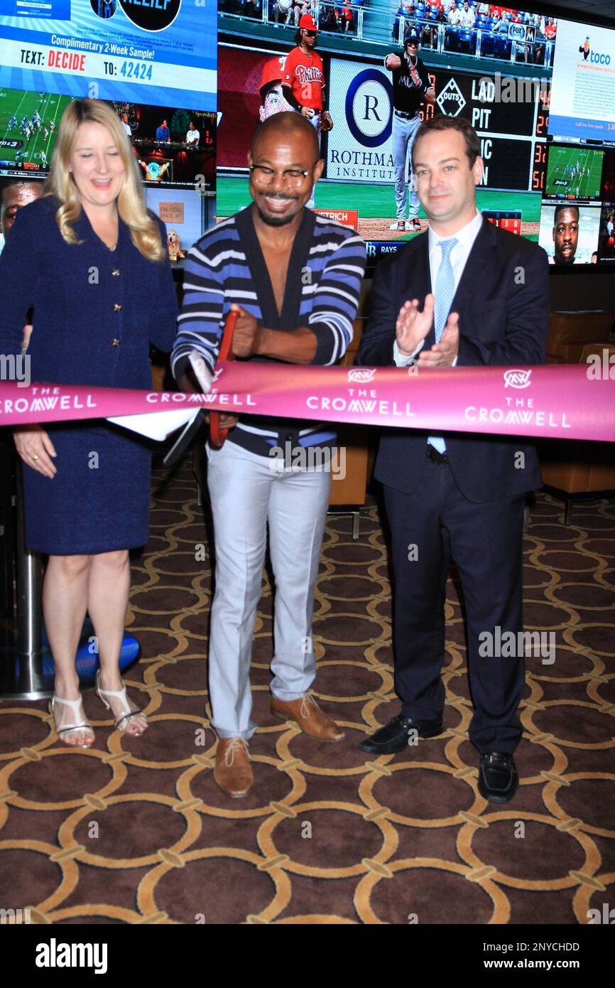 Photo by Raoul Gatchalian/STAR MAX/IPx8/22/17Boxing Champ "SUGAR