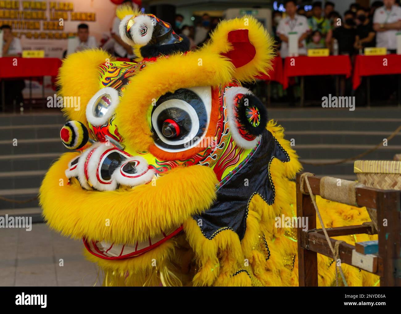 A traditional Southern Chinese Lion Dance Troupe Stock Photo - Alamy