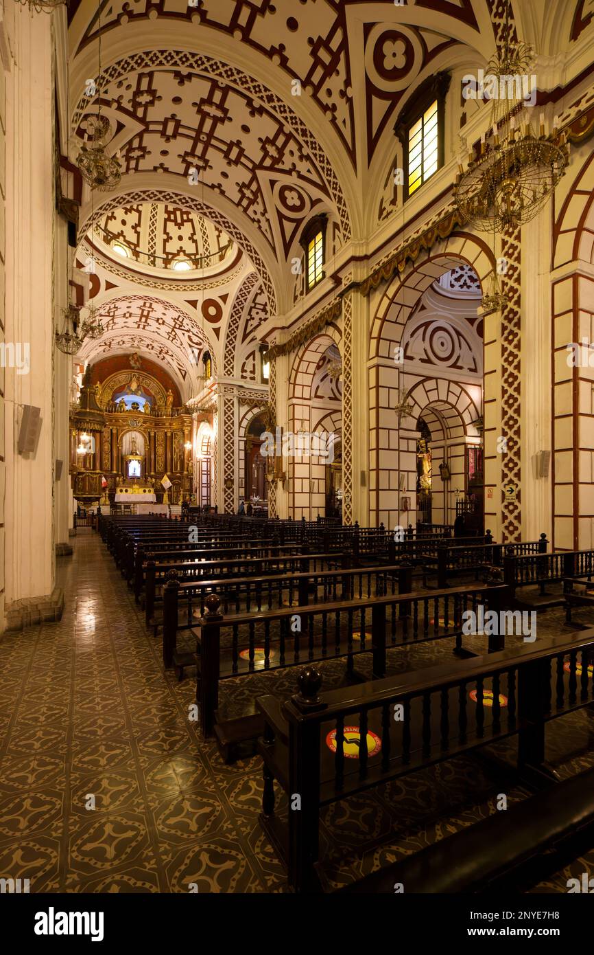 Historical lima peru hi-res stock photography and images - Page 4 - Alamy