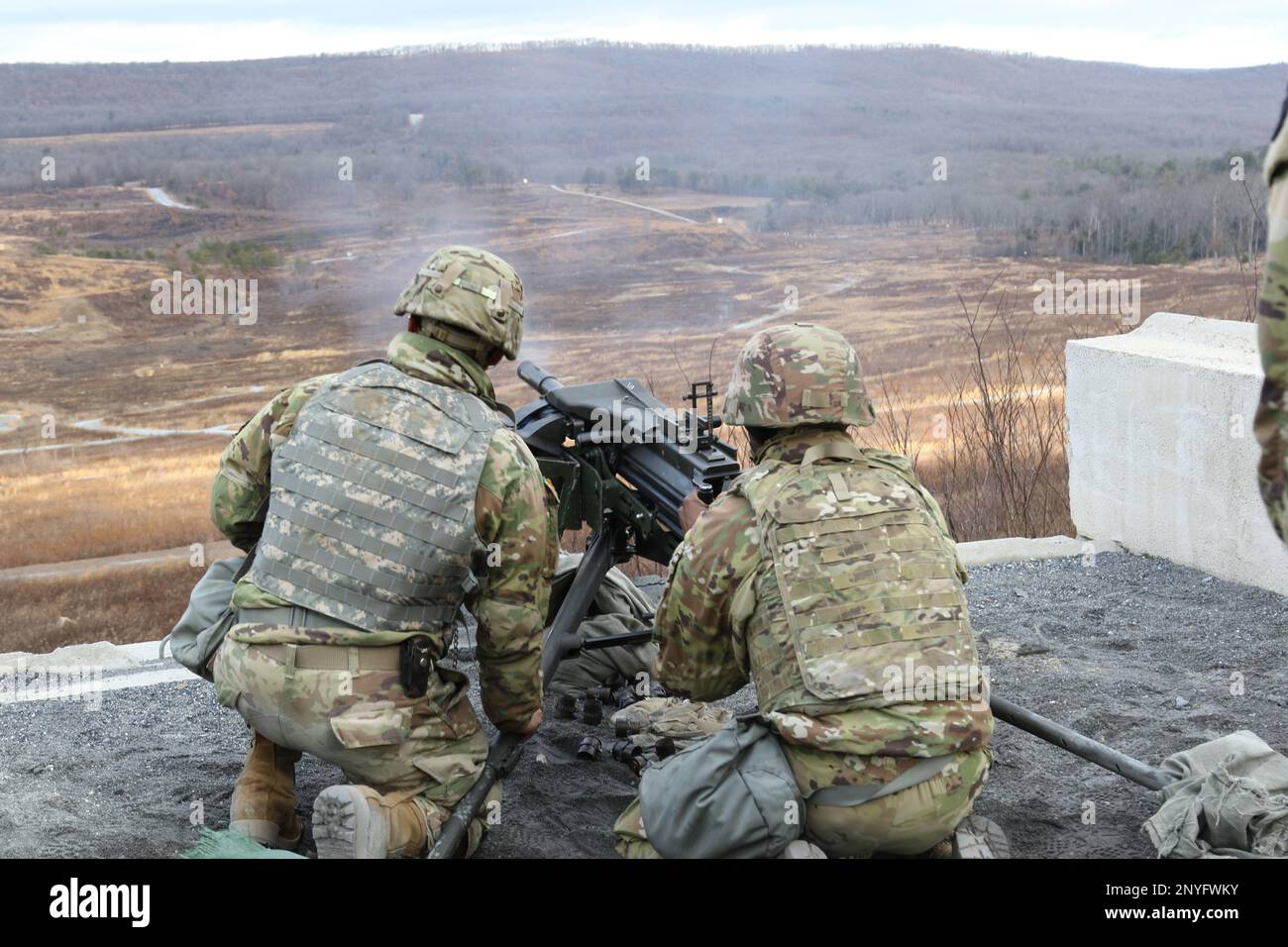 U.S. Soldiers with the Pennsylvania National Guard train with Mark 19