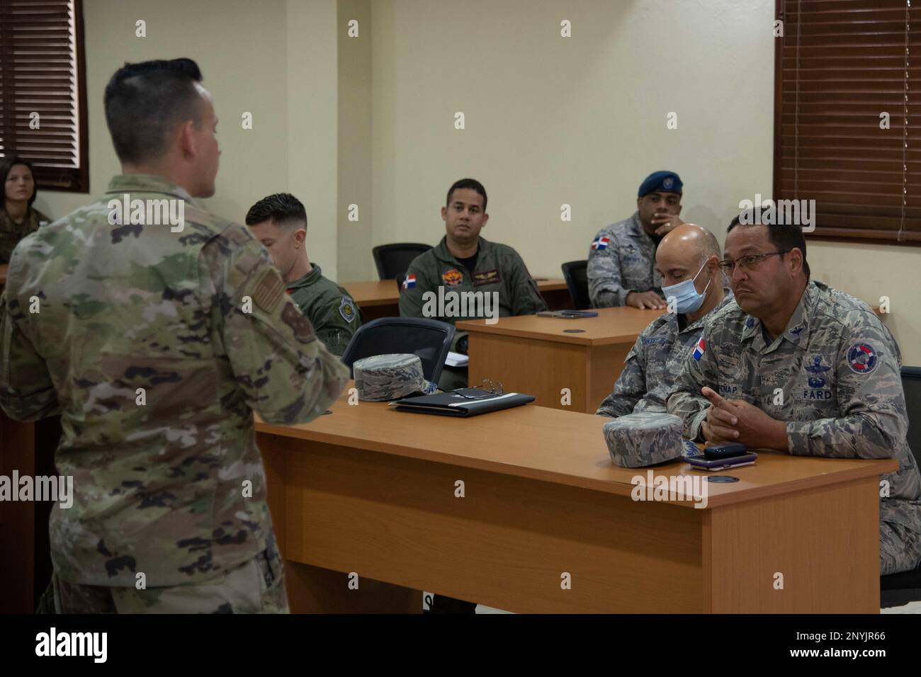 Fuerza Aérea de República Dominicana and U.S. Air Force Airmen discuss ...