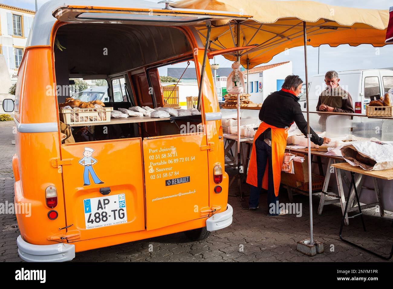 Market in harbour of Port Joinville, Ile d' Yeu, Vendee, France Stock