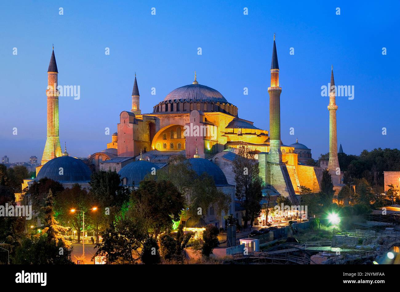 Hagia sophia fatih hi-res stock photography and images - Alamy