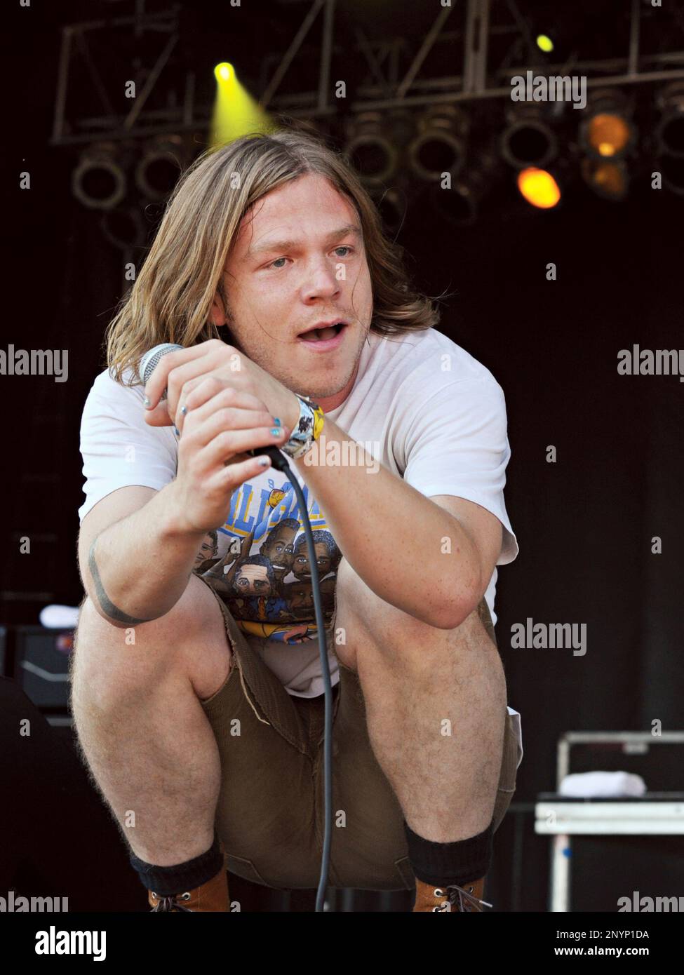 Matthew Shultz of Cage the Elephant performs during the Hangout Music