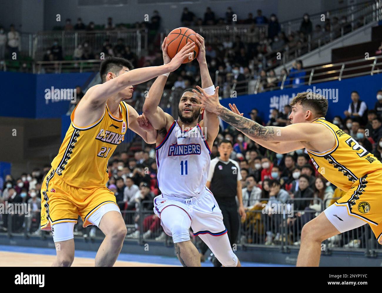 Tianjin. 2nd Mar, 2023. Quinndary Weatherspoon (C) of Tianjin Pioneers breaks through during the 29th round match between Tianjin Pioneers and Zhejiang Lions at the 2022-2023 season of the Chinese Basketball Association (CBA) league in north China's Tianjin, March 2, 2023. Credit: Sun Fanyue/Xinhua/Alamy Live News Stock Photo