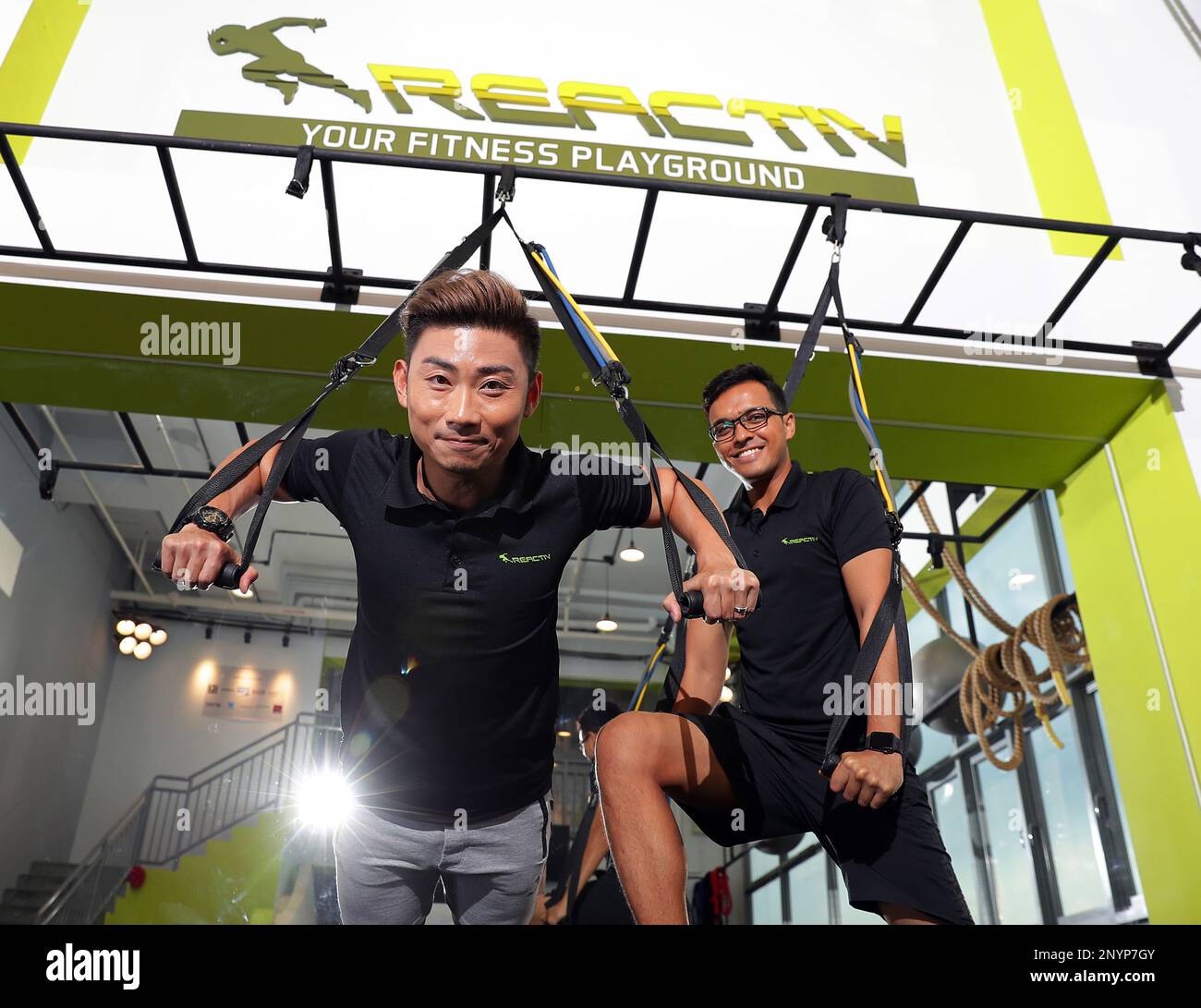 Alfred Sim left who has won the Channel U s Project Superstar and represented Singapore on stage overseas like The Voice of China and Hong Kong Asian Pop Music Festival. Alfred s long term goal is