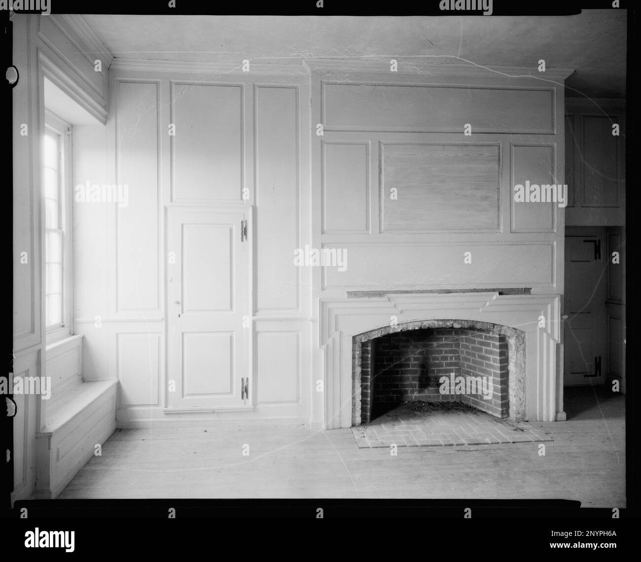 Pleasant Valley, Easton, Talbot County, Maryland. Carnegie Survey of the Architecture of the South. United States, Maryland, Talbot County, Easton,  Fireplaces,  Rooms & spaces. Stock Photo