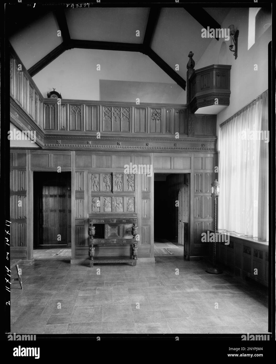 Agecroft Hall, Richmond, Henrico County, Virginia. Carnegie Survey of the Architecture of the South. United States  Virginia  Henrico County  Richmond, Paneling, Woodwork, Interiors. Stock Photo