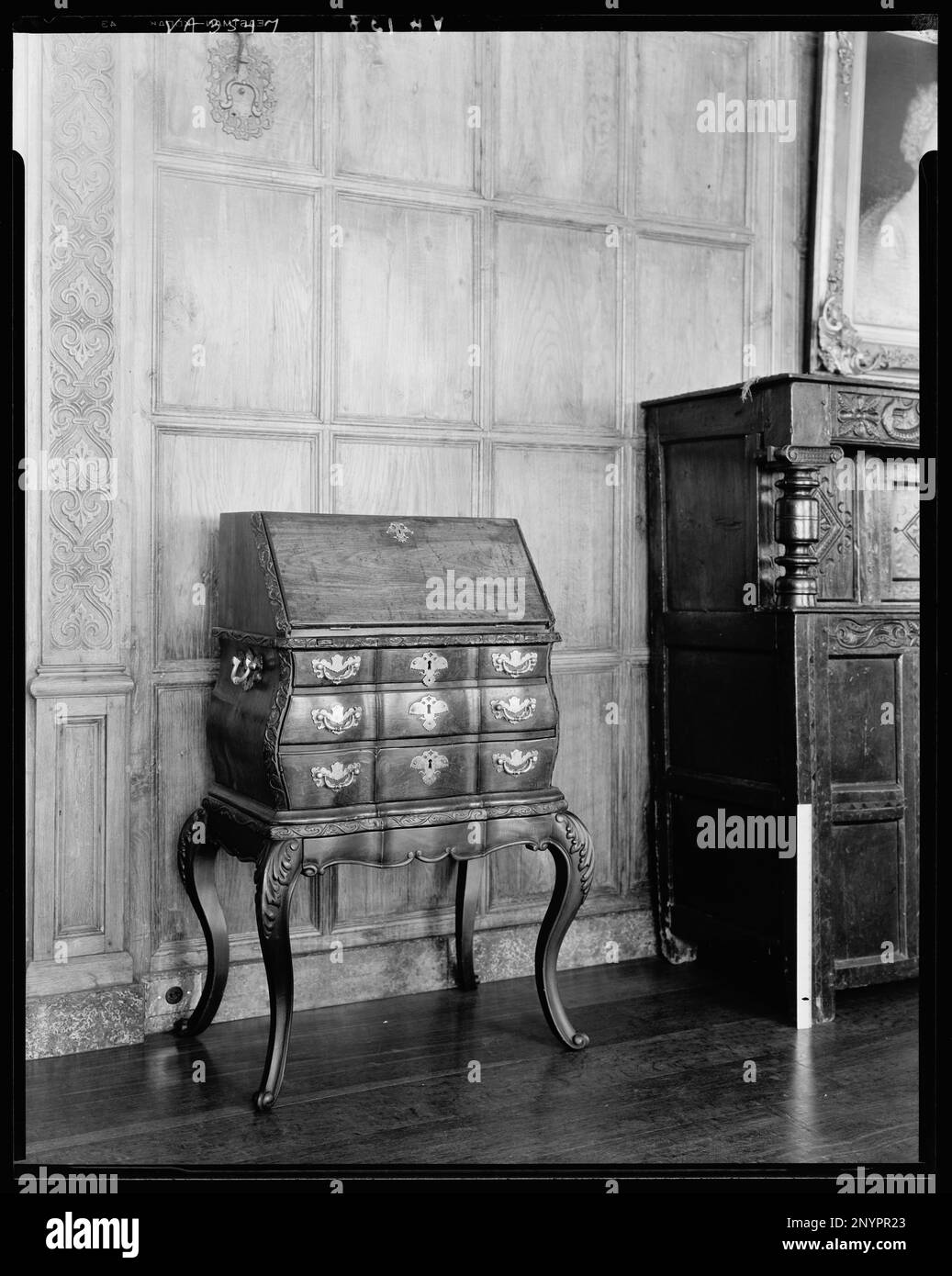 Virginia House, Mexican carved furniture, Richmond, Henrico County, Virginia. Carnegie Survey of the Architecture of the South. United States  Virginia  Henrico County  Richmond, Chests, Paneling, Woodwork. Stock Photo