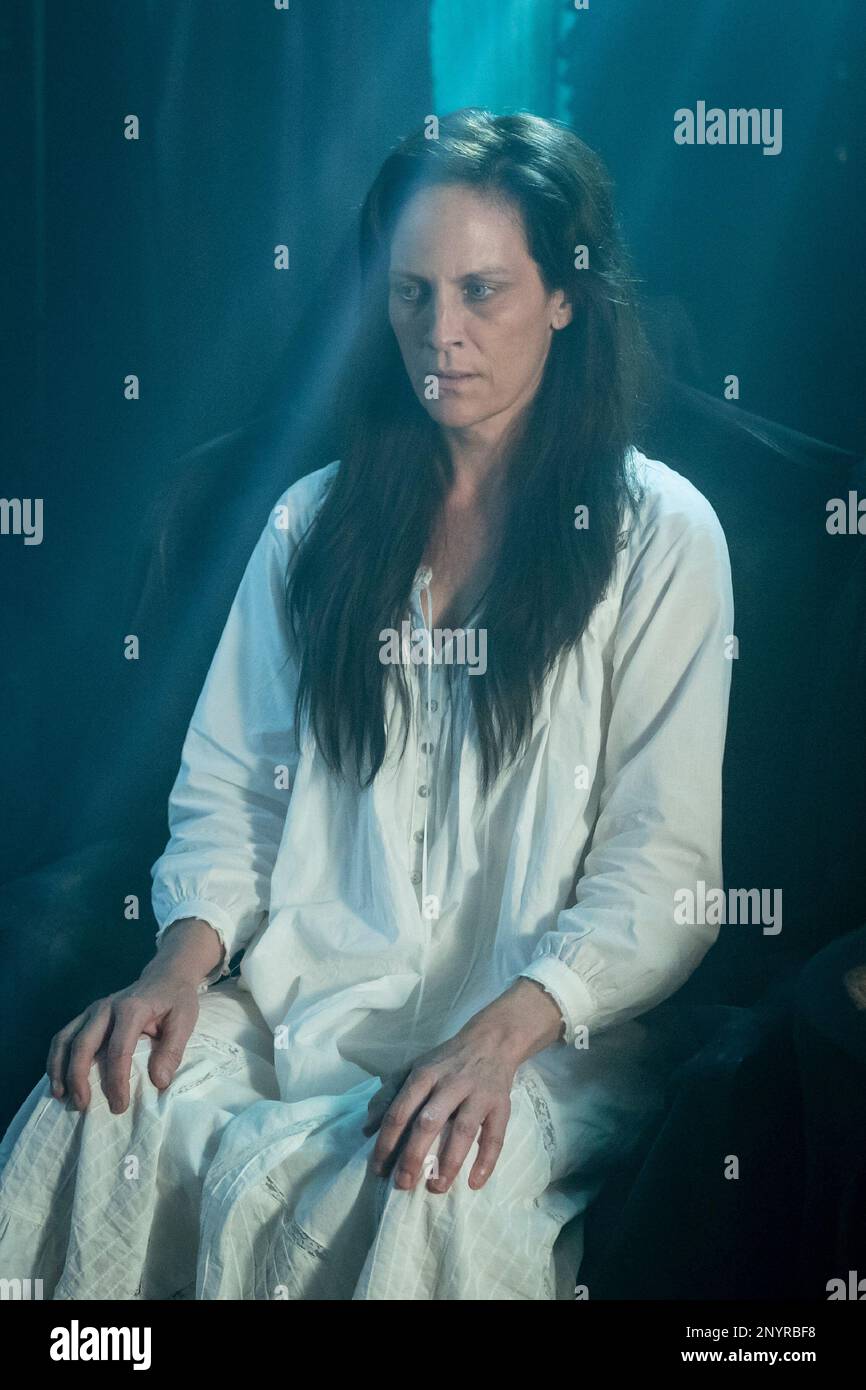 Annabeth Gish - Mayfair Witches Season 1, Episode 2 - Photo Credit