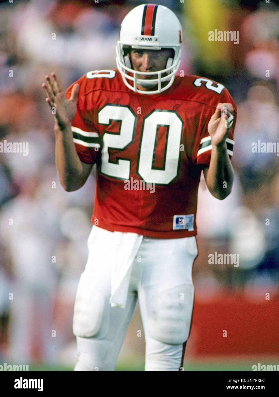 University of Miami quarterback Bernie Kosar (20) sets for play during a  college football game in September 1984 in Miami. (AP Photo / Al  Messerschmidt Stock Photo - Alamy