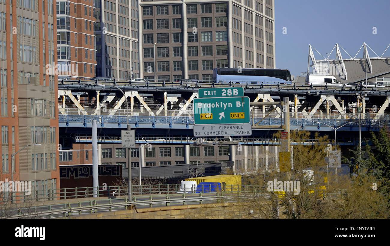 Direction sign to Brooklyn Bridge in New York street photography