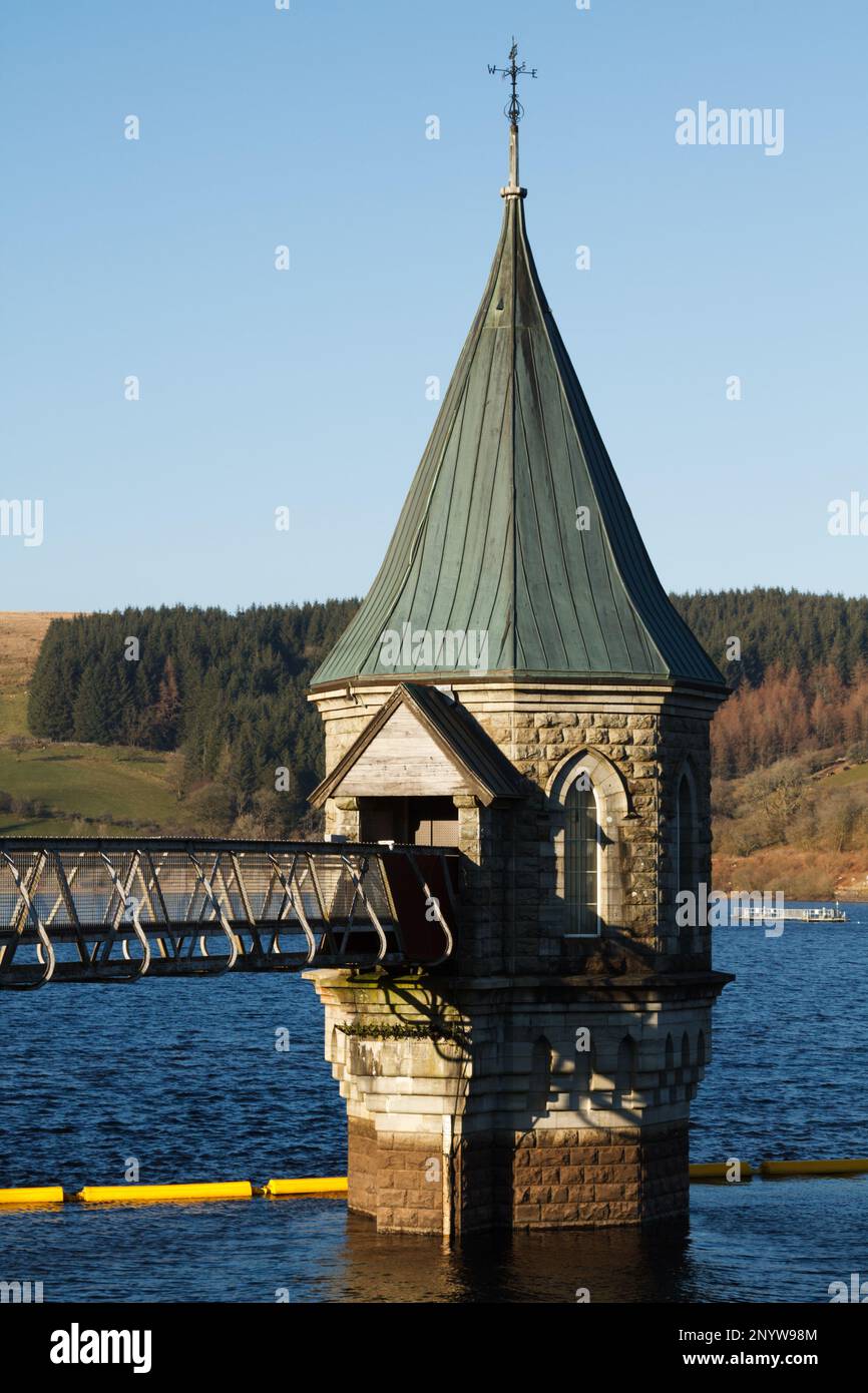Pontsticill Reservoir, Merthyr Tydfil, South Wales, UK.  2 March 2023.  UK weather: Sunny scenes this afternoon.  Credit: Andrew Bartlett/Alamy Live News. Stock Photo