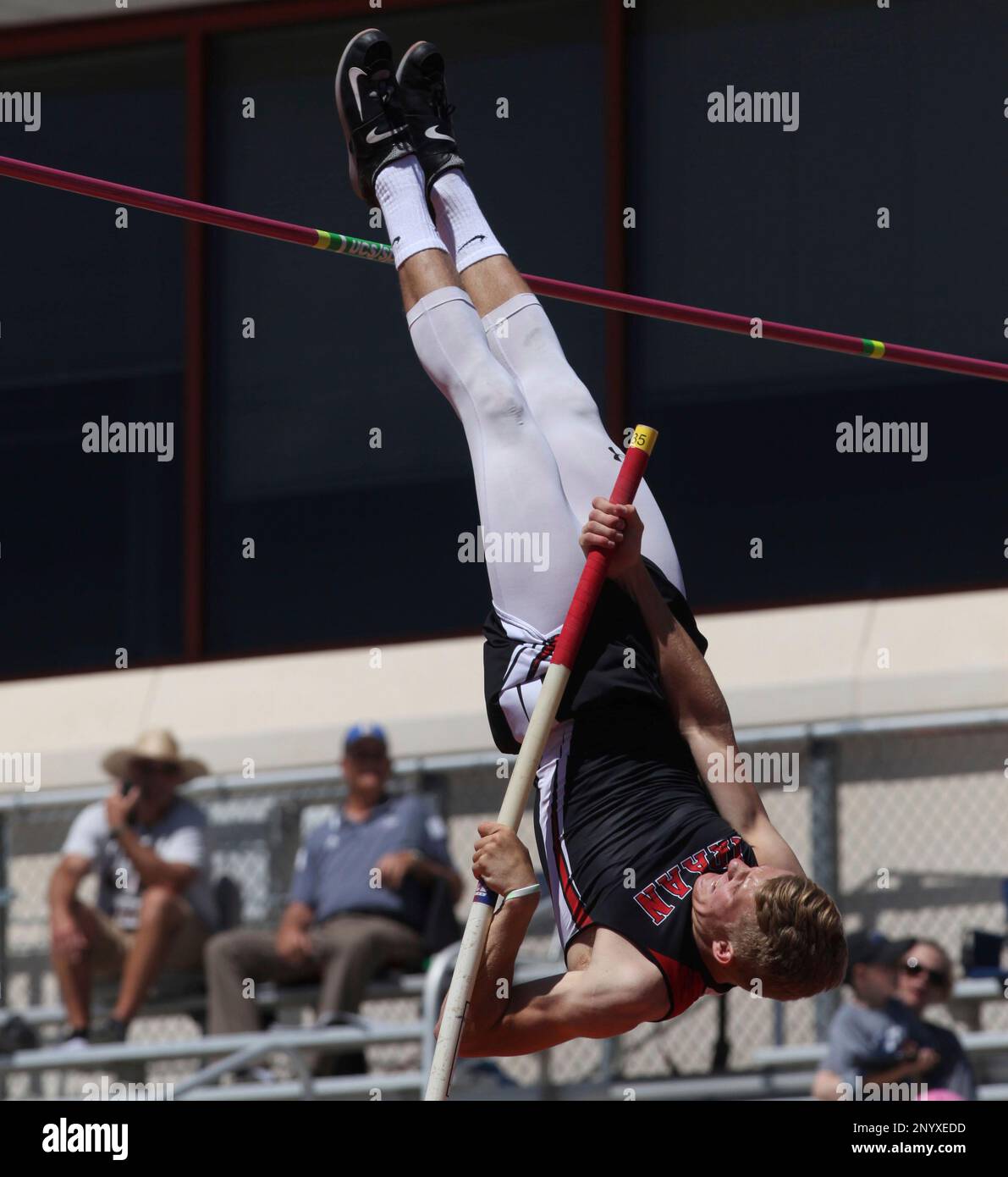 Iraan's Kyle O'Bannon competes in the Class 2A pole vault at the UIL