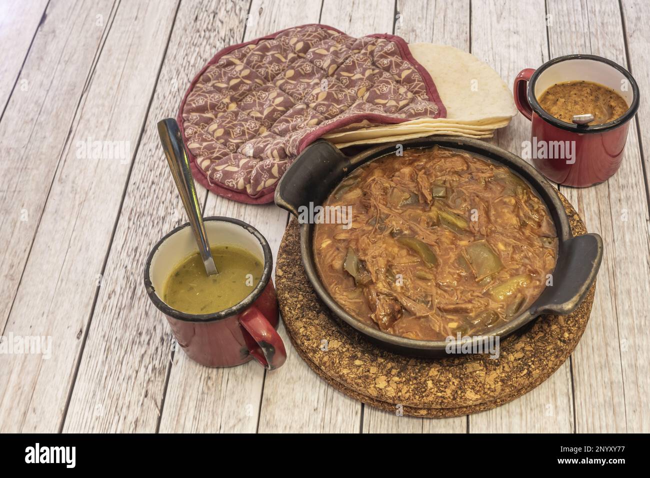 Ropa vieja hi-res stock photography and images - Alamy