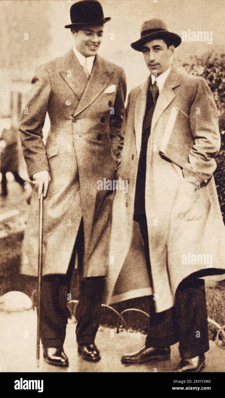 1930's, USA : The italian movie director  MARIO CAMERINI ( Roma 1895 - Gardone Riviera 1981 ) ( right ) and CHARLES ROGERS at Paramount studios in Hollywood - CINEMA - regista cinematografico  ----  Archivio GBB Stock Photo