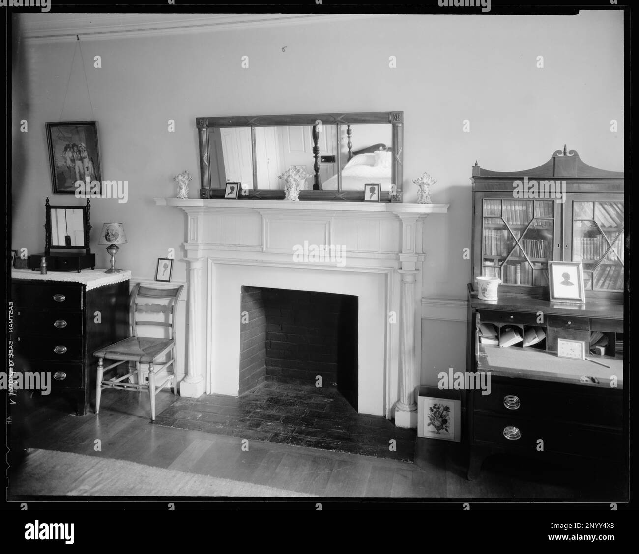 Decorative arts Black and White Stock Photos & Images Alamy