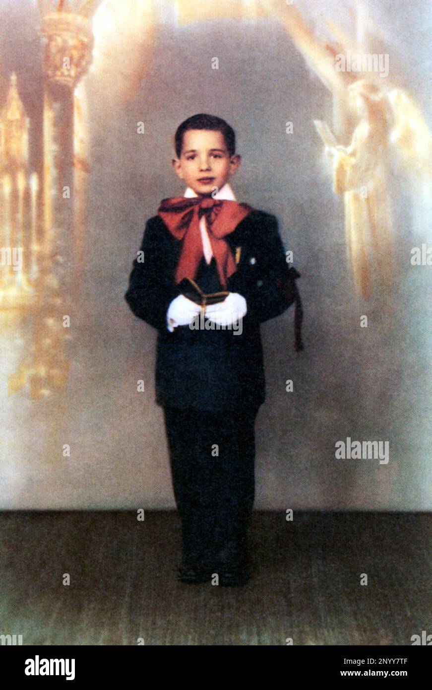 1951 The celebrated italoamerican movie director MARTIN SCORSESE ( born 17 november 1942