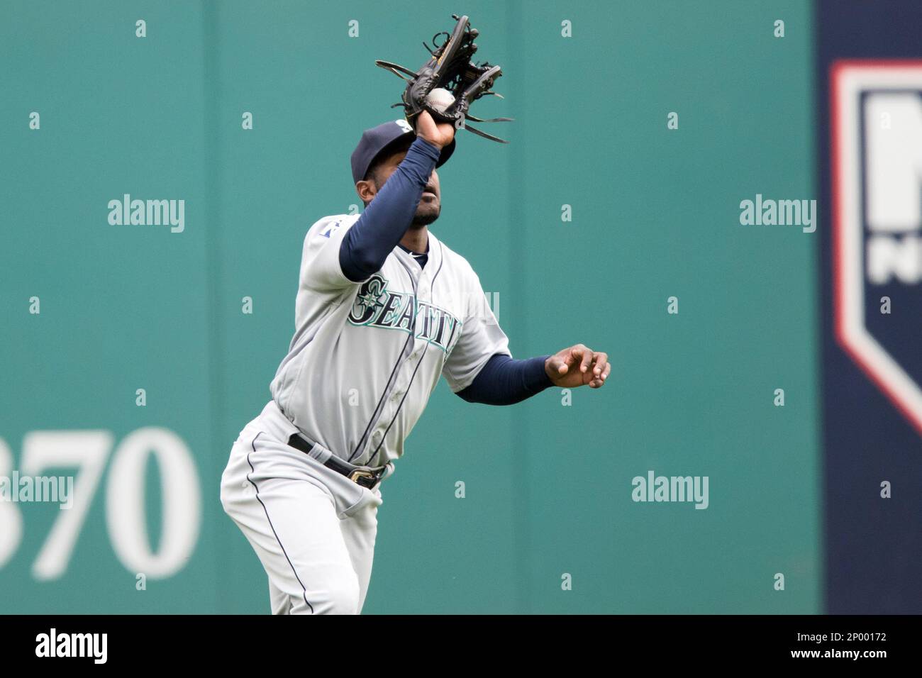 Seattle Mariners  Cleveland indians baseball, Sports uniforms